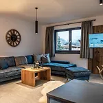 Nyaraló In Pinzgau Near Slopes & Sauna Wald im Pinzgau