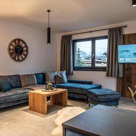 Ferienhaus In With A Carport Wald im Pinzgau